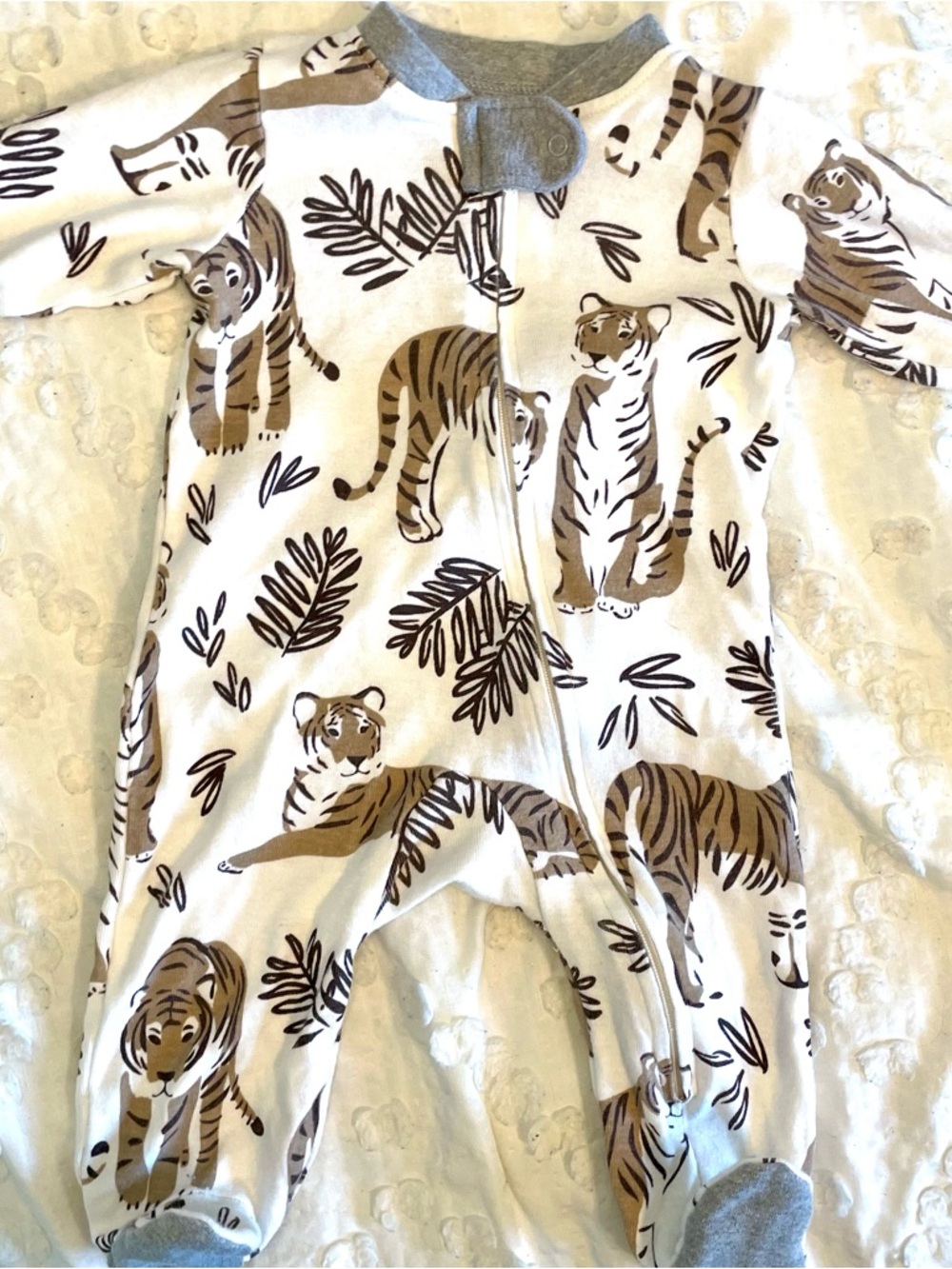 Organic Cotton Sleep & Play / Tiger Cub / Size 0-3 / The Honest Company